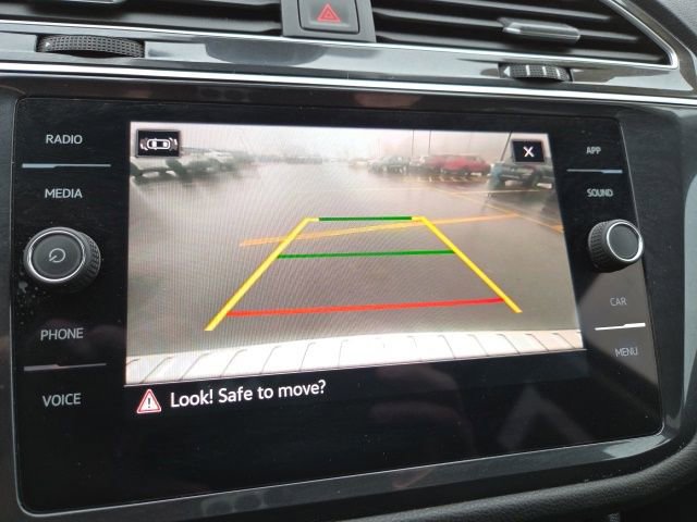 Certified 2024 Volkswagen Tiguan SE image 15