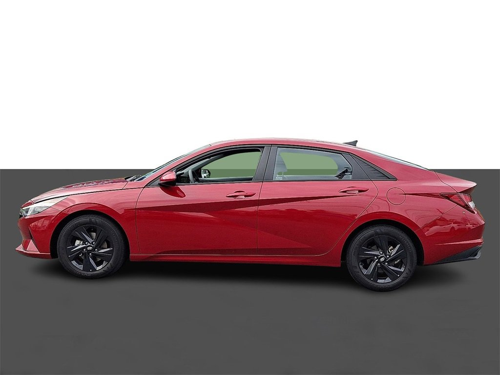 Used 2023 Hyundai Elantra SEL image 4