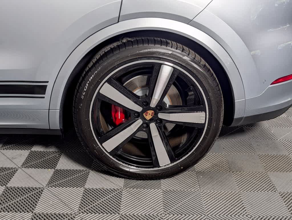 New 2026 Porsche Cayenne S AWD/4WD image 12