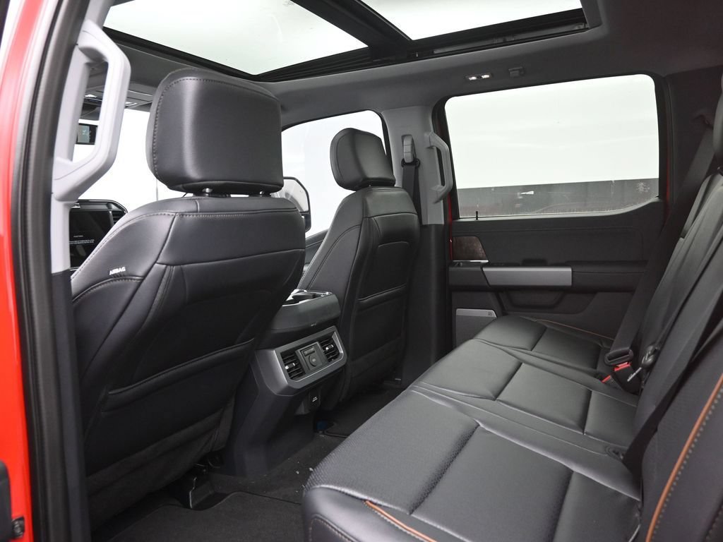 New 2026 Ford F250 Lariat w/ Chrome Package AWD/4WD image 2