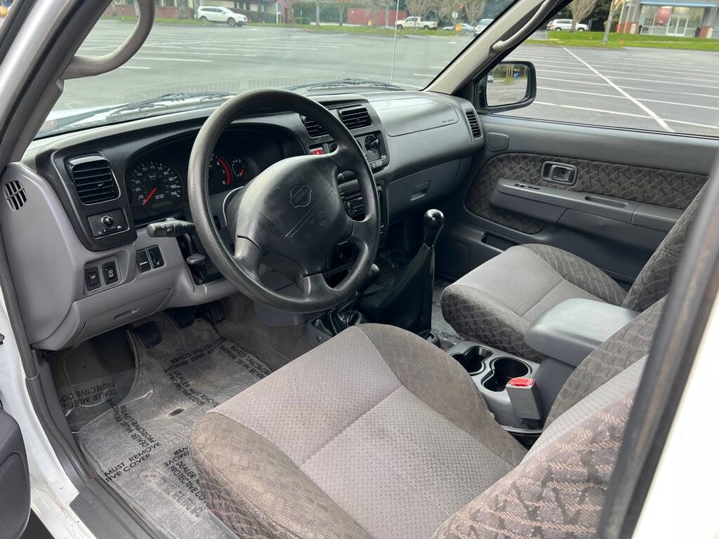 Used 2000 Nissan Xterra XE image 10