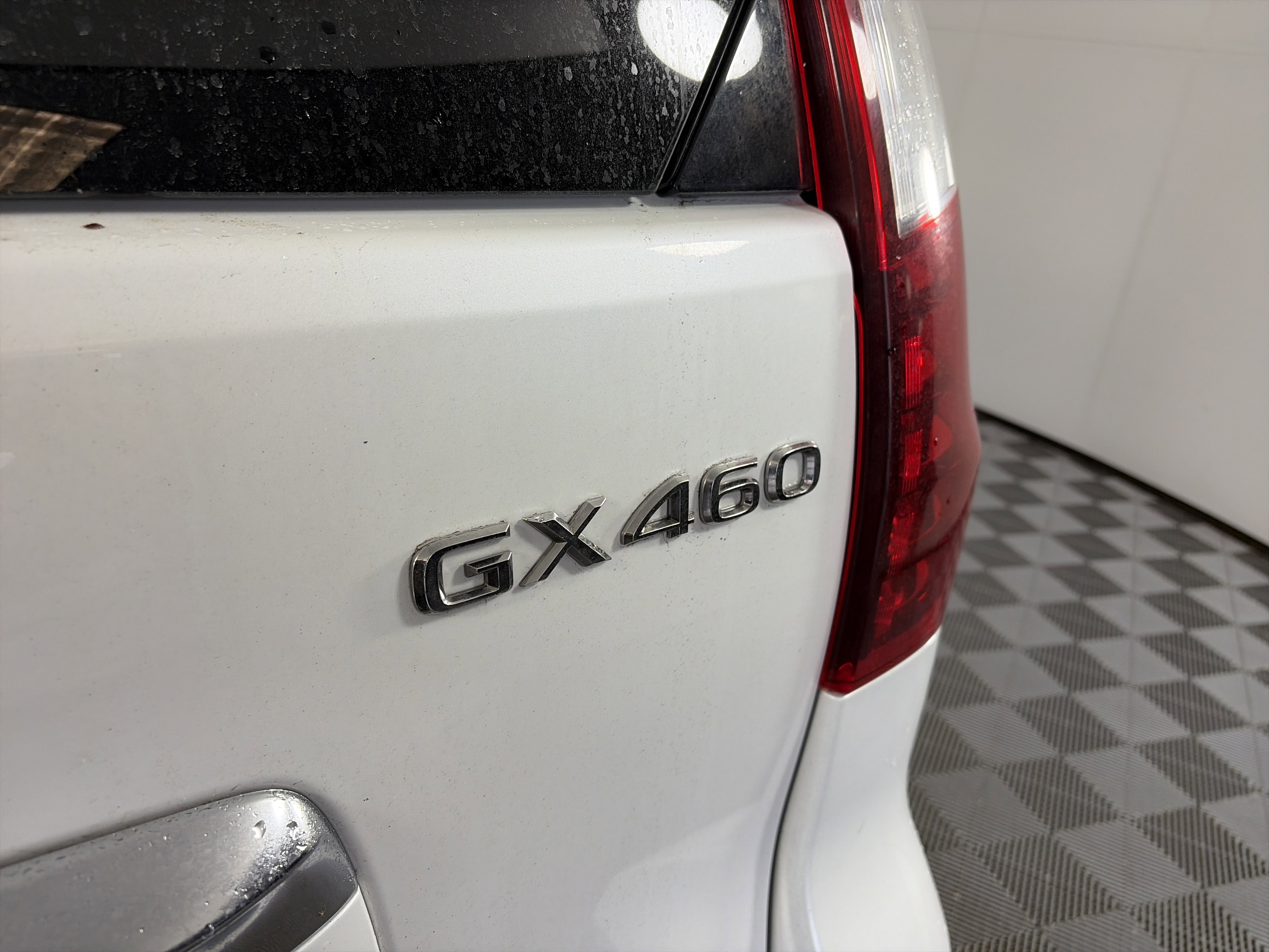 Used 2021 Lexus GX 460 Premium w/ Accessory Package image 15