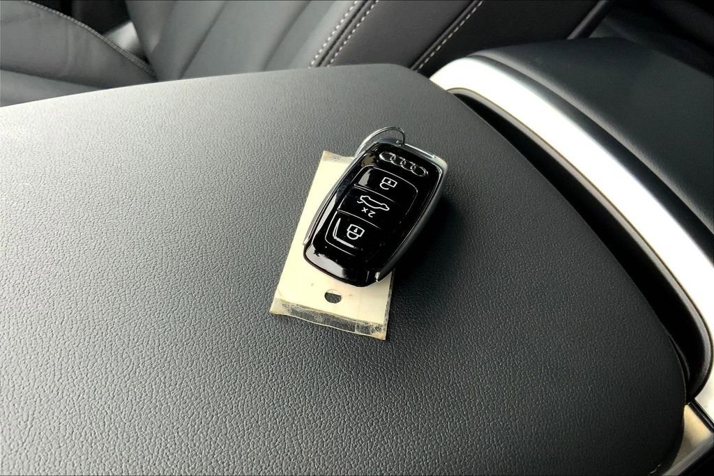 Certified 2025 Audi Q7 2.0T Premium w/ Convenience Plus Package image 15