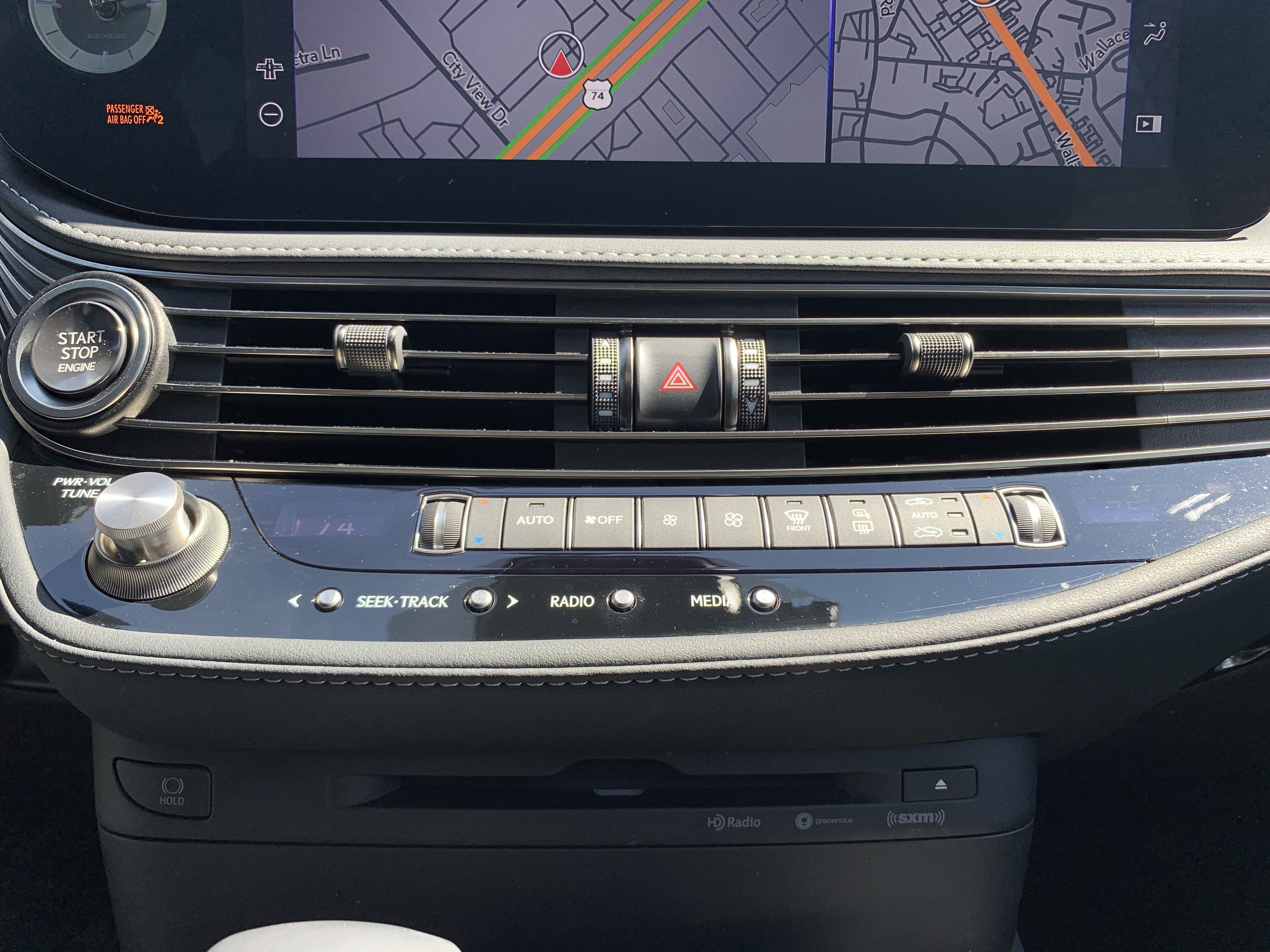 Used 2022 Lexus LS 500 500 w/ Accessory Package (Z2) image 29