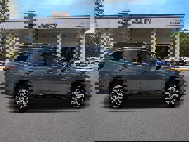 Used 2020 Subaru Outback Touring w/ Tech Package 2 image 6