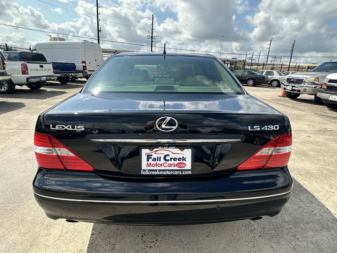 Used 2005 Lexus LS 430 RWD image 4