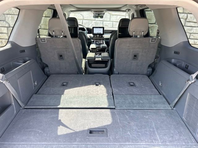 Used 2020 Lincoln Navigator Reserve w/ Equipment Group 208A Reserve AWD/4WD image 11