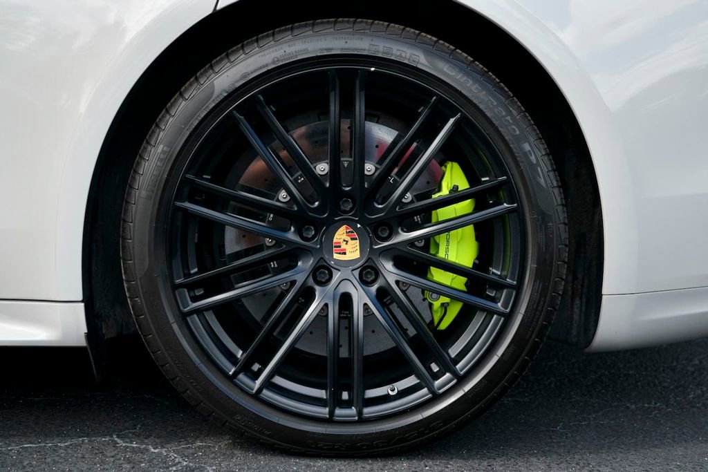 Used 2018 Porsche Panamera Turbo S image 12