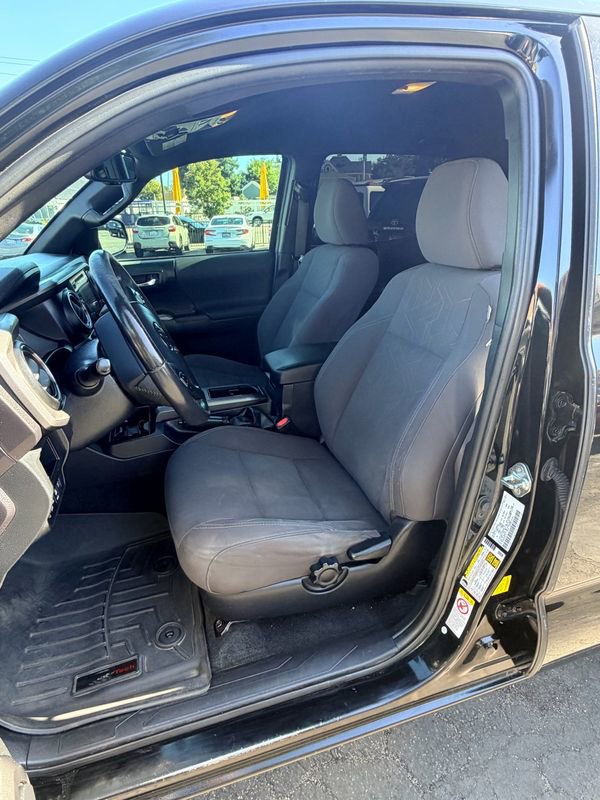 Used 2019 Toyota Tacoma TRD Off-Road image 18