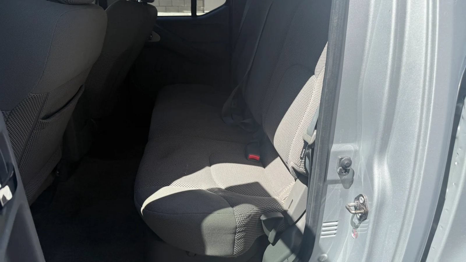 Used 2016 Nissan Frontier S RWD image 11