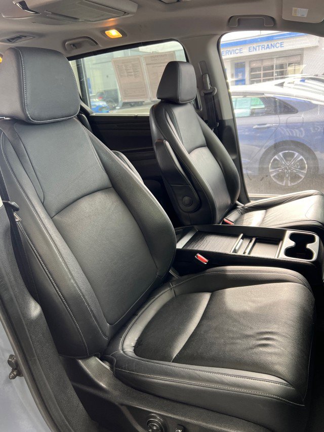 Used 2023 Honda Odyssey Touring image 14