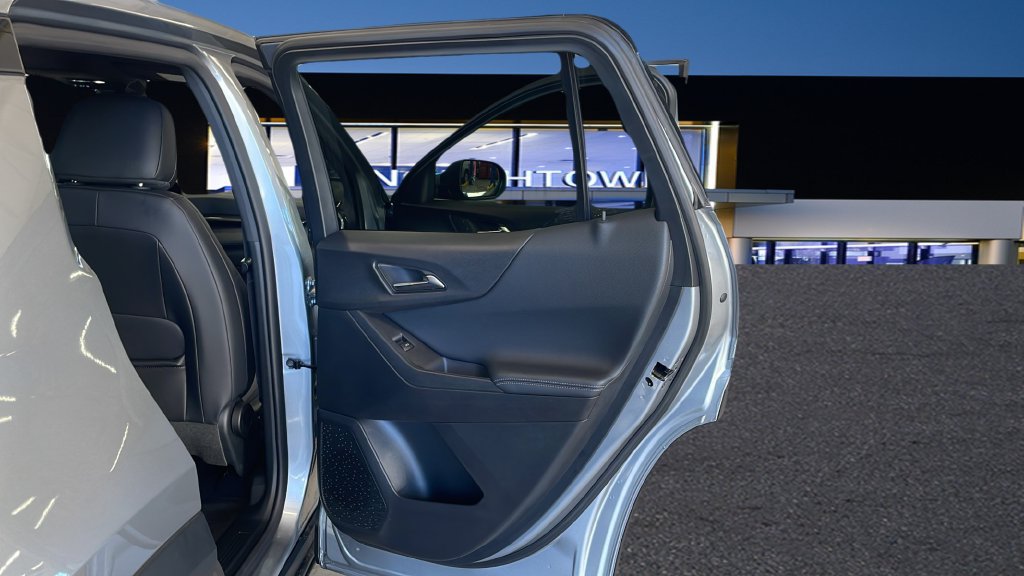 Used 2026 Chevrolet Equinox LT w/ Convenience Package II FWD image 32