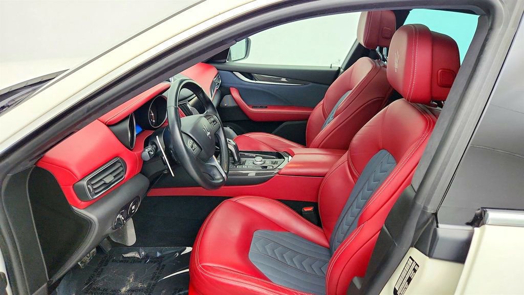 Used 2019 Maserati Levante GranLusso image 21
