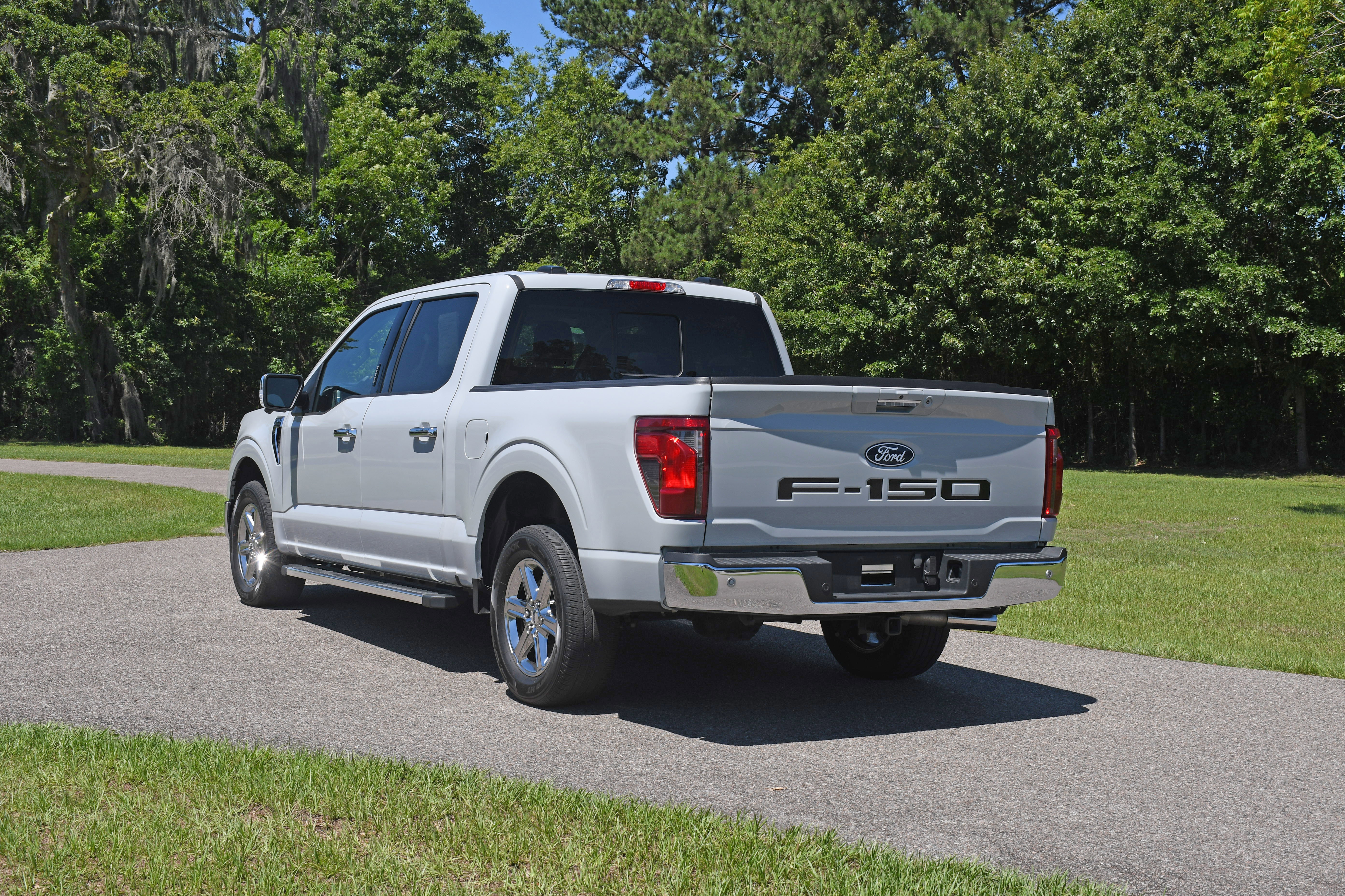 Used 2024 Ford F150 XLT w/ Equipment Group 302A MID RWD image 3
