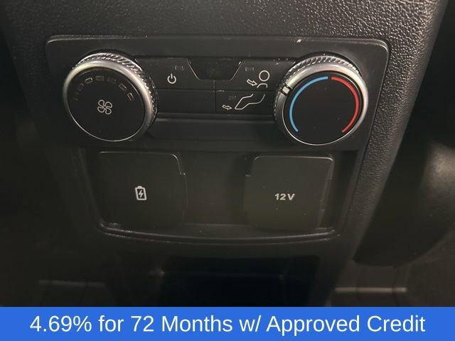Used 2021 Ford Explorer XLT image 11