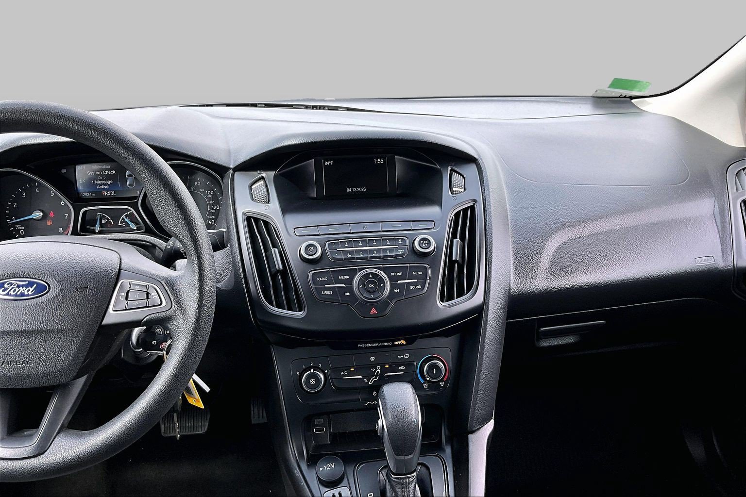 Used 2018 Ford Focus SE FWD image 6