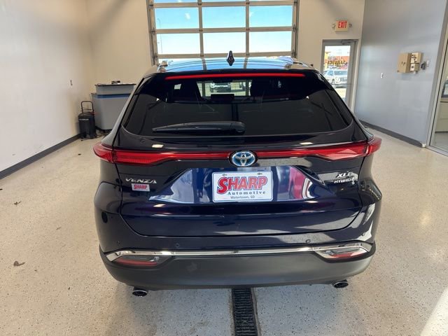 Used 2021 Toyota Venza XLE w/ Softex Package image 7