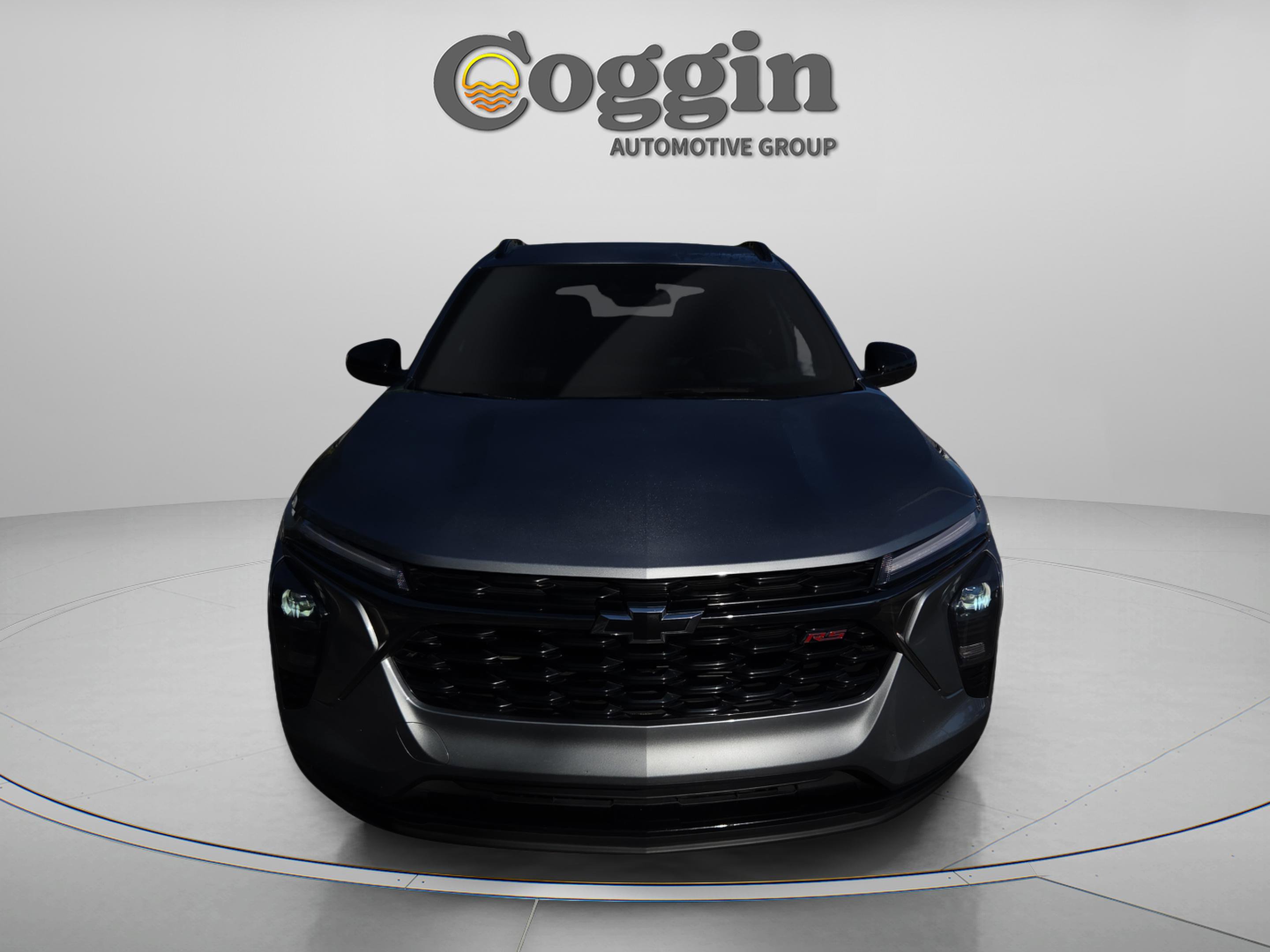 Used 2025 Chevrolet Trax RS FWD image 8