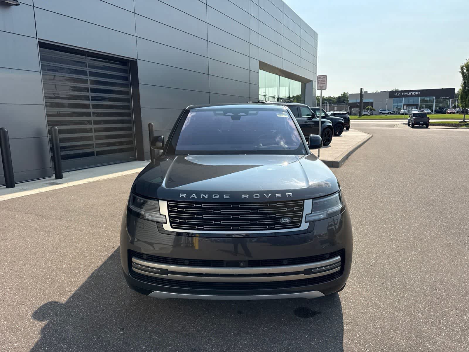 Used 2023 Land Rover Range Rover SE AWD/4WD image 8