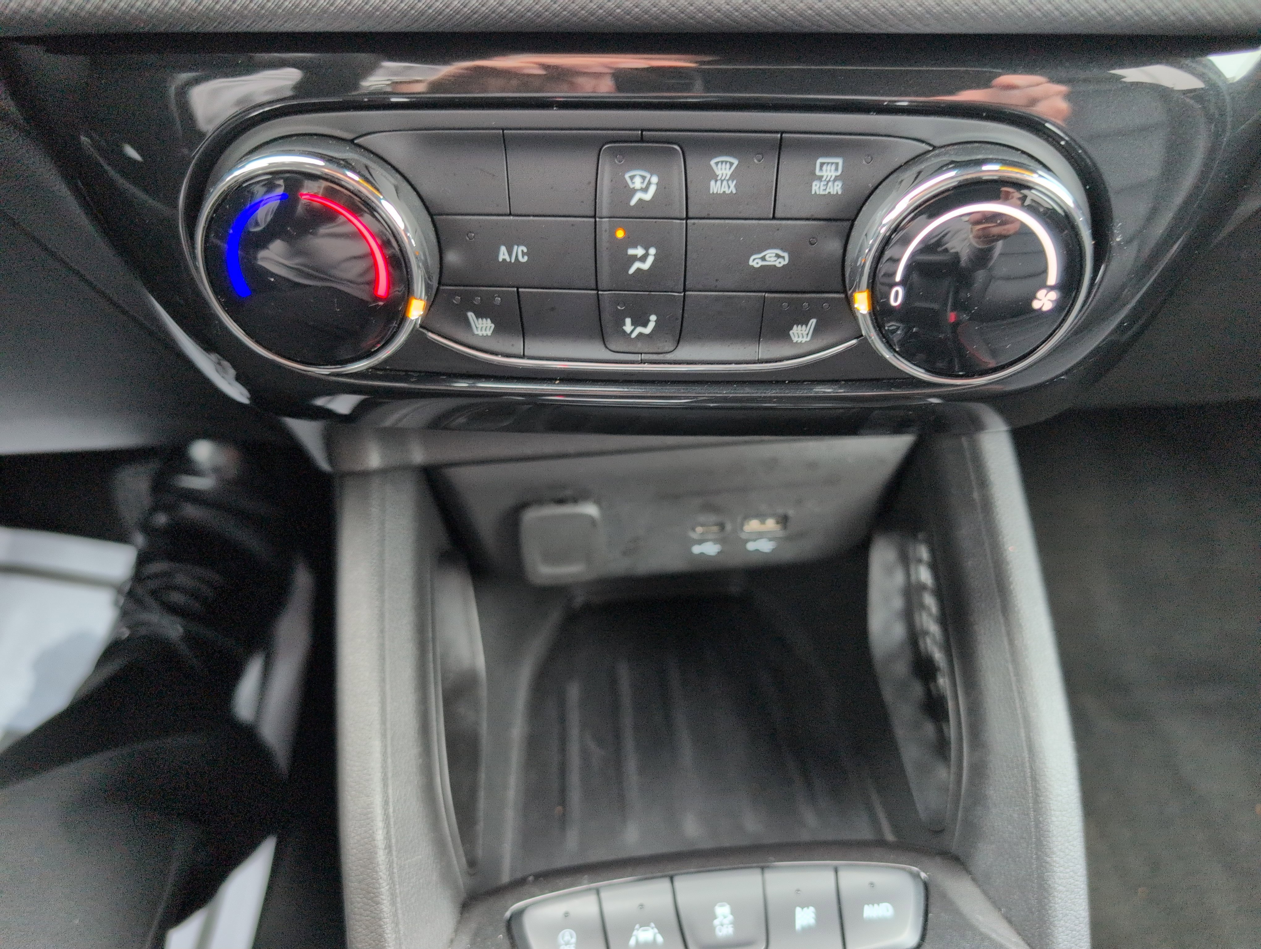 Used 2024 Chevrolet TrailBlazer RS image 21