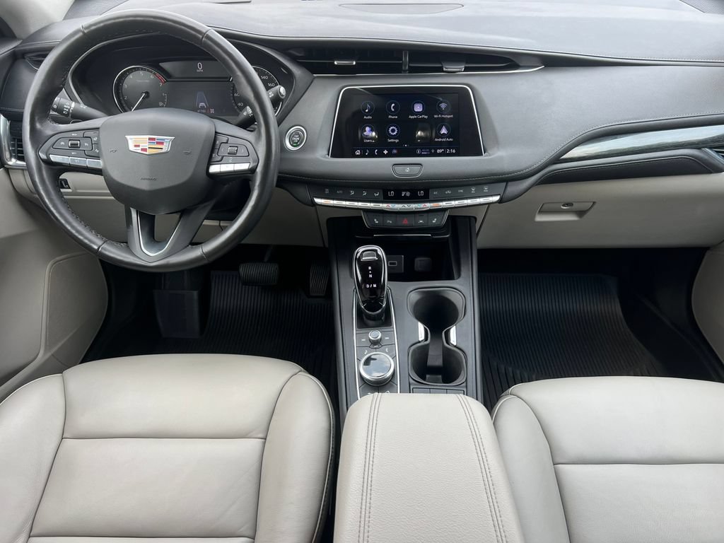 Certified 2023 Cadillac XT4 Premium Luxury w/ Cold Weather Package AWD/4WD image 3