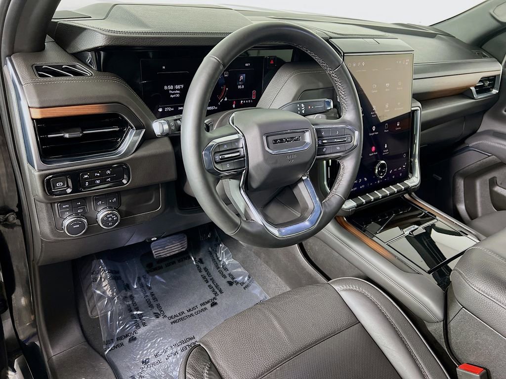 Used 2025 GMC Yukon XL Denali AWD/4WD image 9