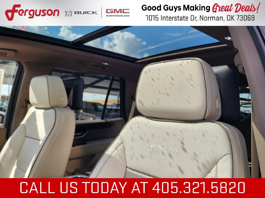 New 2026 GMC Yukon Denali w/ Denali Reserve Package AWD/4WD image 16
