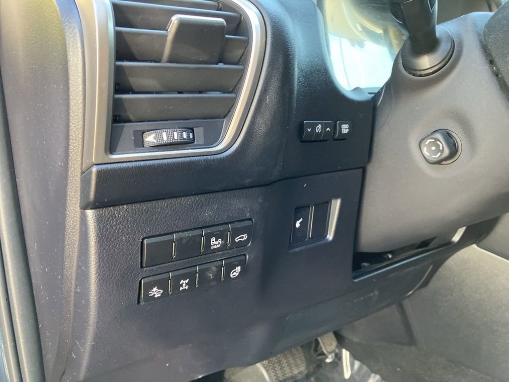 Used 2015 Lexus NX 200t AWD w/ Luxury Package image 9