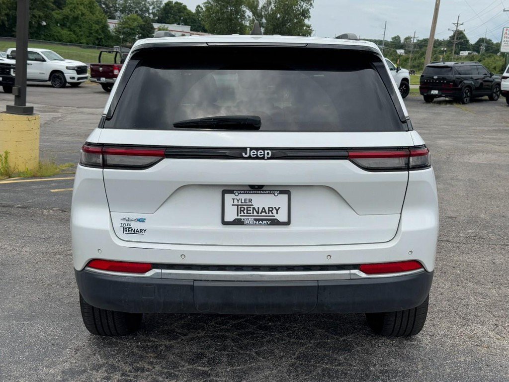 Used 2024 Jeep Grand Cherokee Limited 4xe AWD/4WD image 5