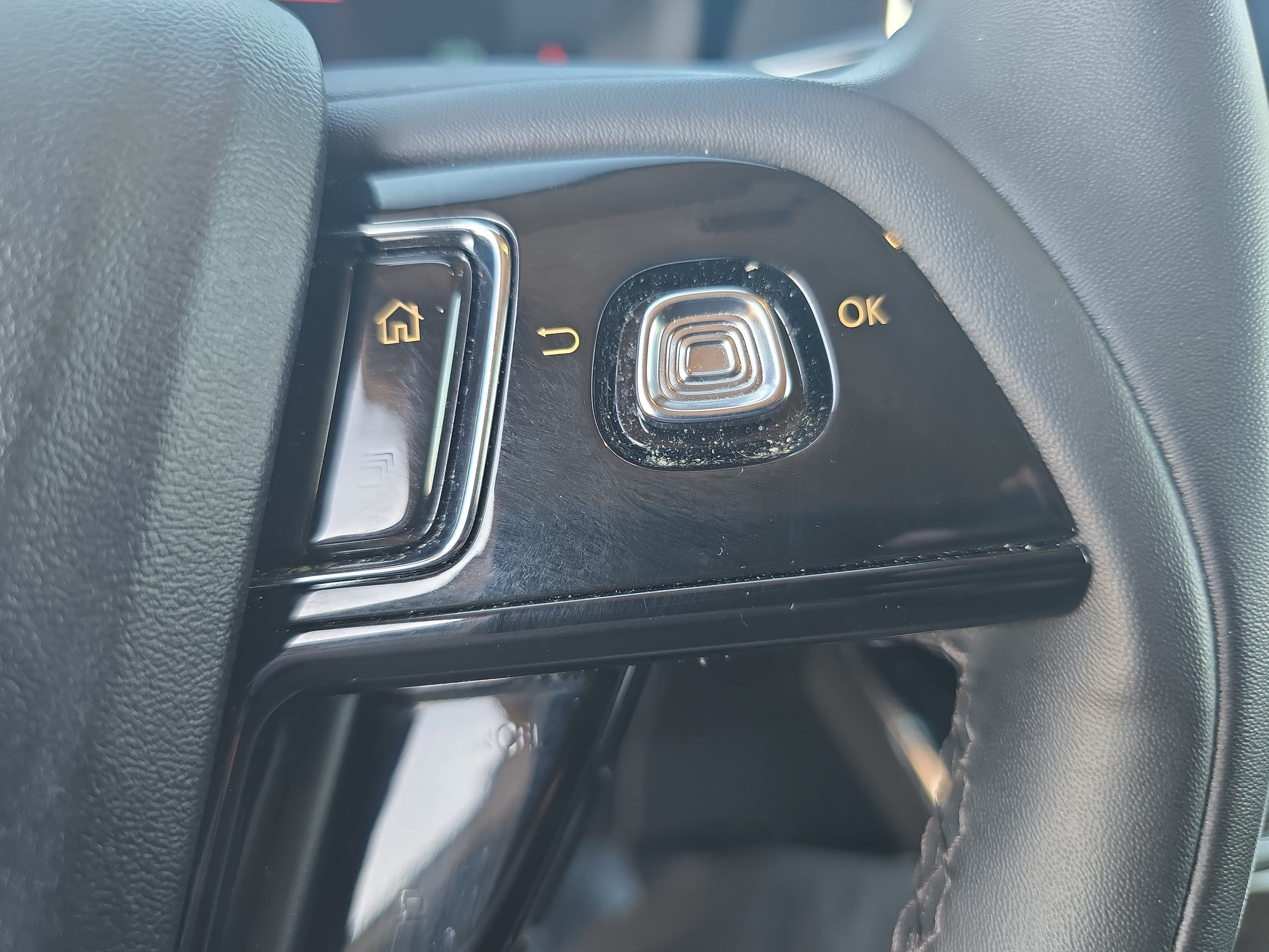 Certified 2024 Lincoln Corsair FWD image 17