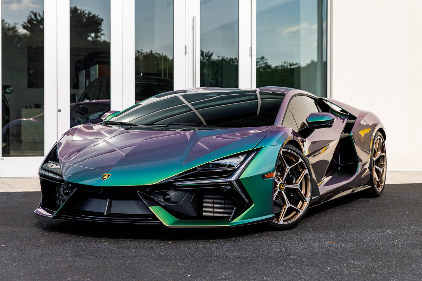 Used 2024 Lamborghini Revuelto AWD/4WD image 11