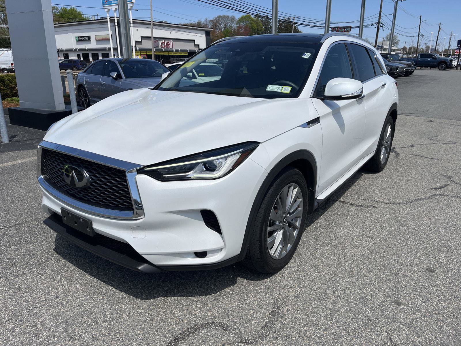 Used 2023 INFINITI QX50 Luxe AWD/4WD image 7