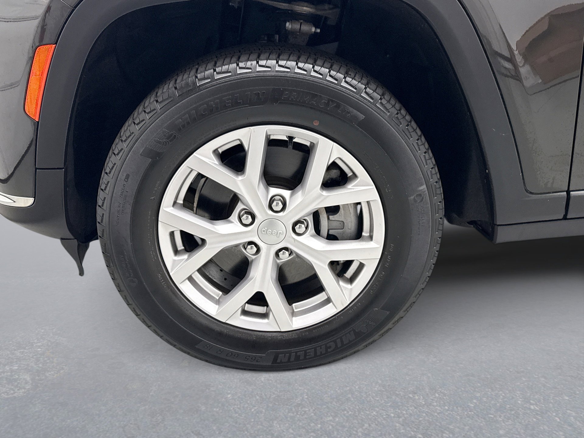 Used 2022 Jeep Grand Cherokee L Limited image 27