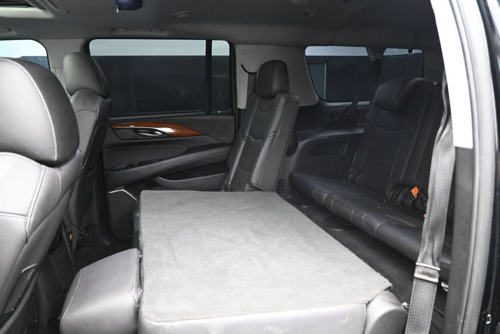 Used 2018 Cadillac Escalade ESV Premium Luxury AWD/4WD image 24
