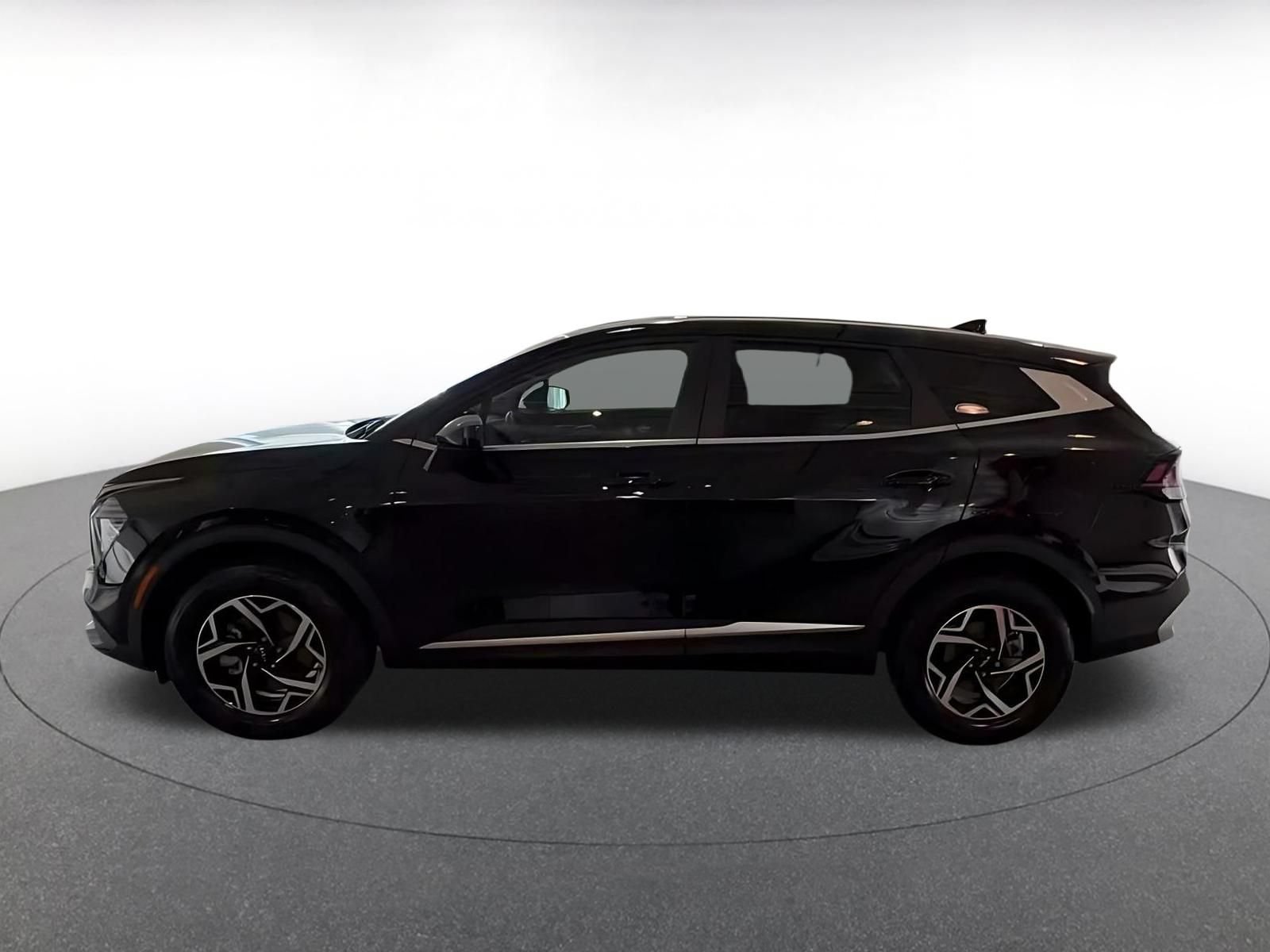 Used 2025 Kia Sportage LX AWD/4WD image 7