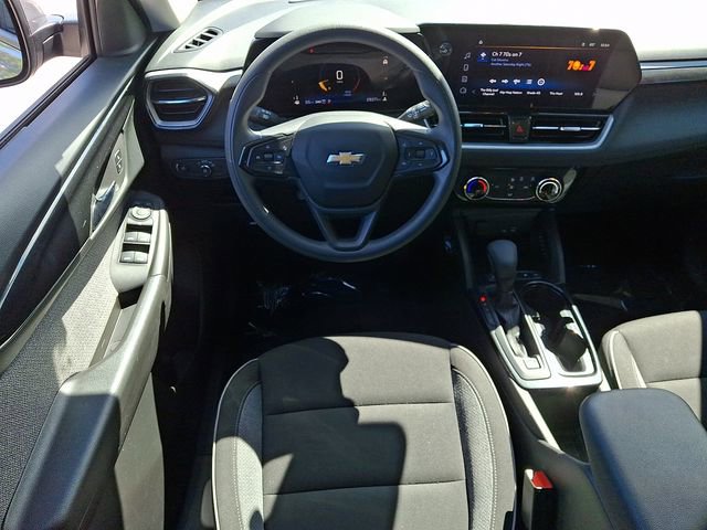 Used 2025 Chevrolet TrailBlazer LT AWD/4WD image 13