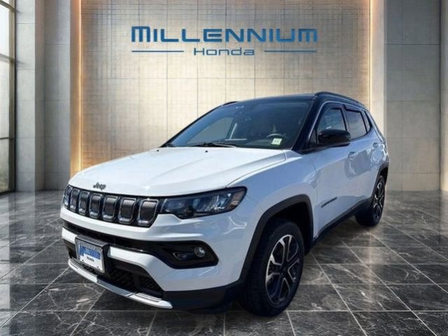 Used 2022 Jeep Compass Limited w/ Sun and Sound Group AWD/4WD image 1