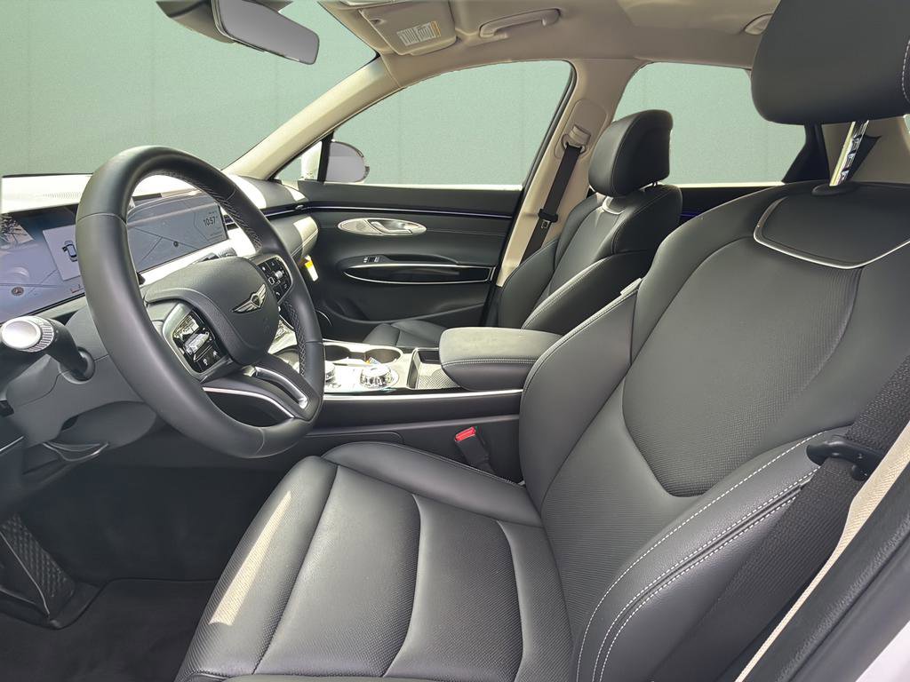 Certified 2026 Genesis GV70 2.5T AWD/4WD image 18