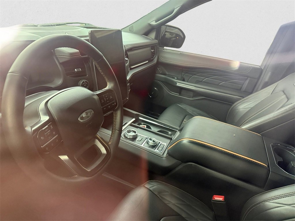 Certified 2024 Ford Expedition Platinum image 6