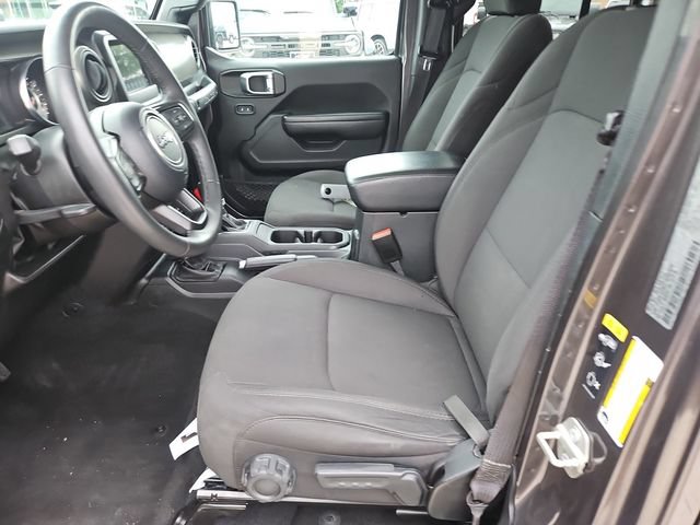 Used 2023 Jeep Wrangler Unlimited Sport AWD/4WD image 18