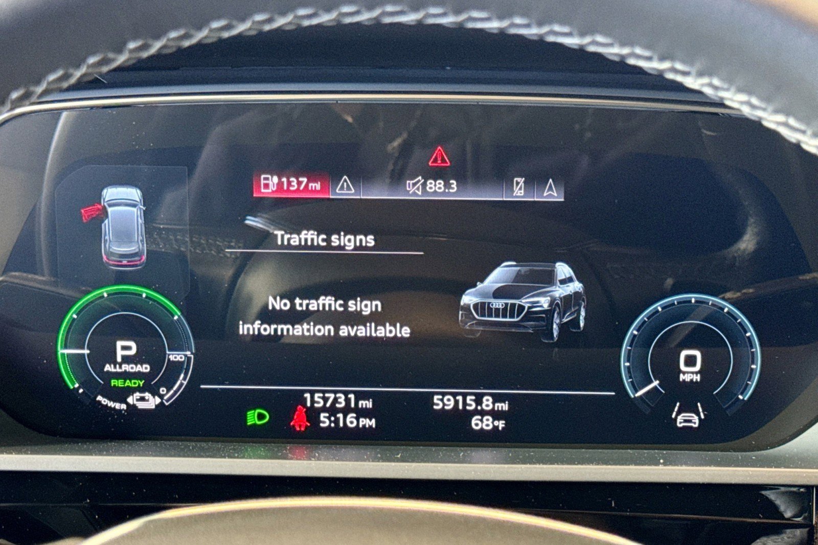 Used 2022 Audi e-tron Chronos w/ Chronos Package image 11