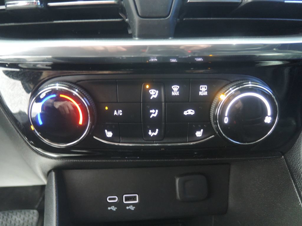 Used 2024 Buick Encore GX Sport Touring w/ Experience Buick Package AWD/4WD image 19