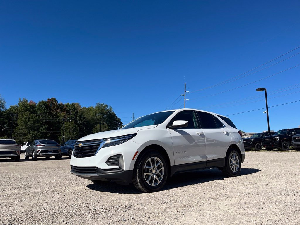 Used 2022 Chevrolet Equinox LT FWD image 2
