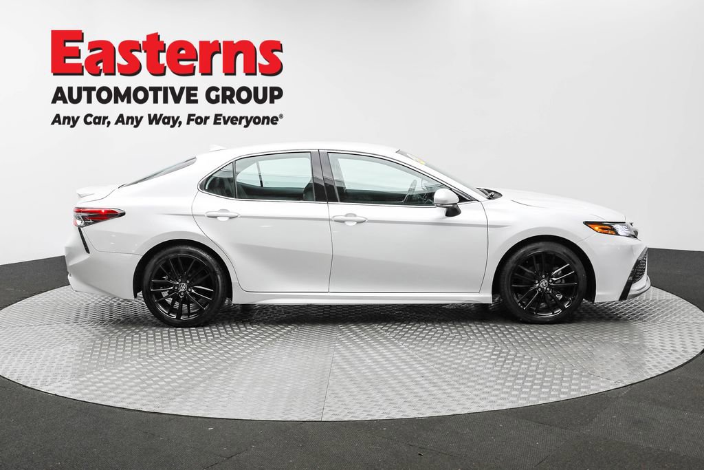Used 2023 Toyota Camry XSE image 4