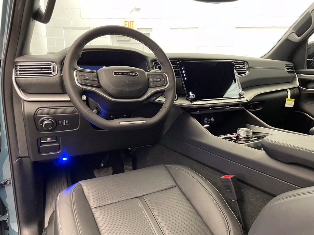 New 2026 Jeep Grand Wagoneer Limited AWD/4WD image 12