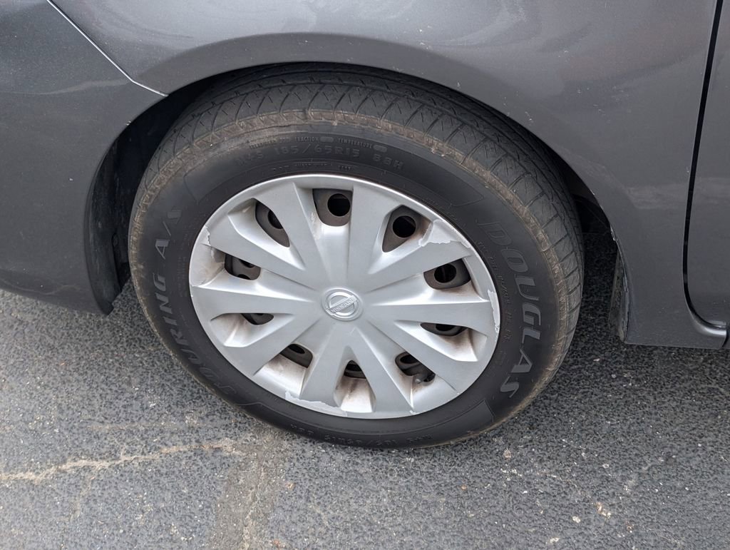 Used 2019 Nissan Versa SV FWD image 12