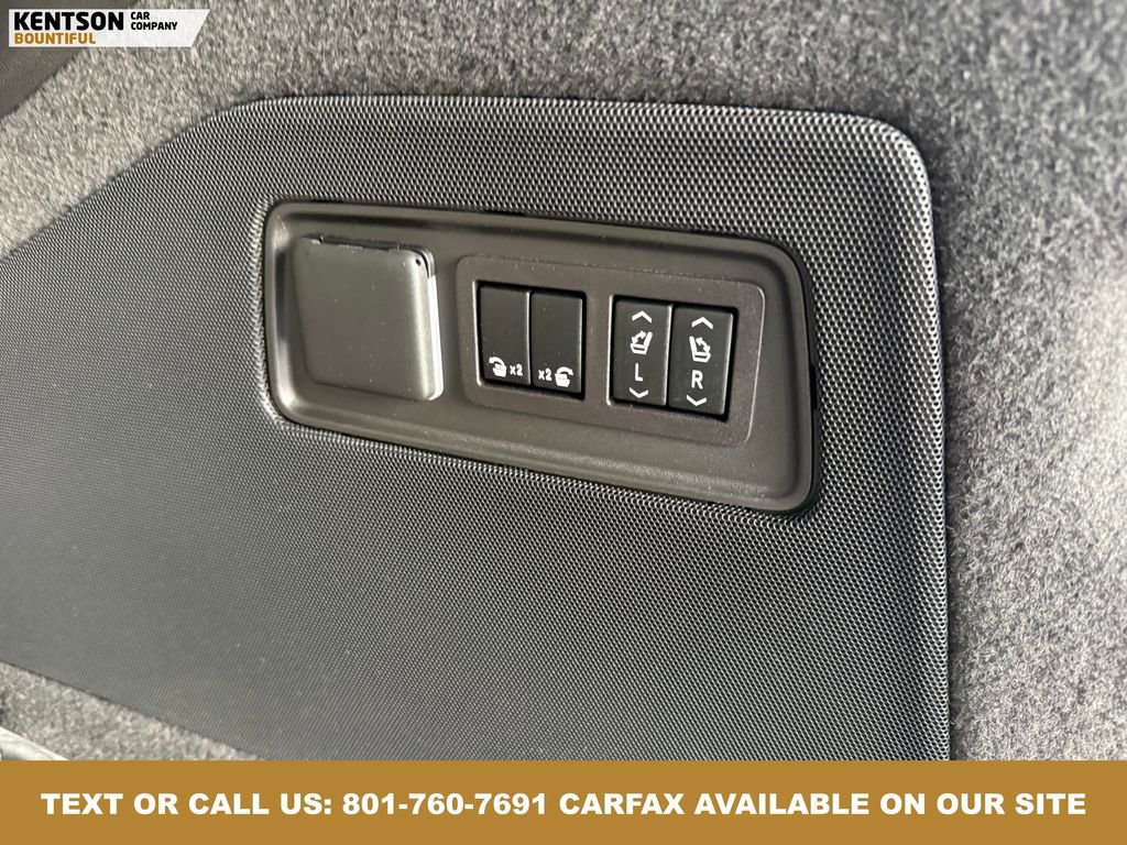 Used 2023 Cadillac Escalade Sport Platinum image 42