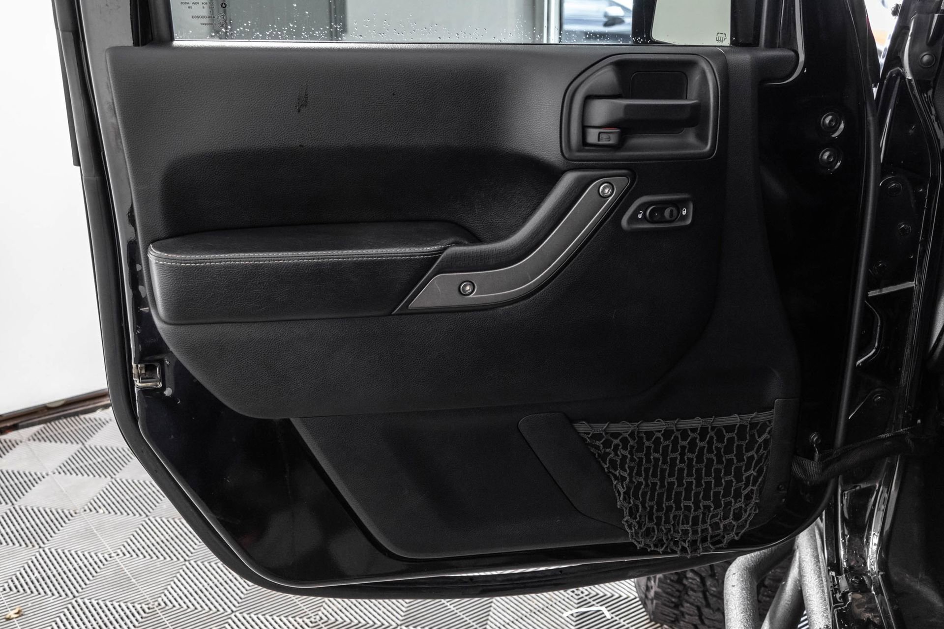 Used 2016 Jeep Wrangler Unlimited Sport AWD/4WD image 36