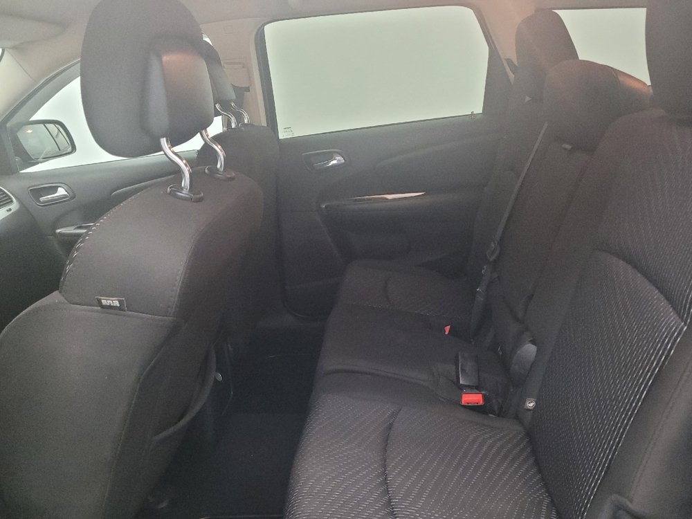 Used 2016 Dodge Journey SE w/ Flexible Seating Group FWD image 18