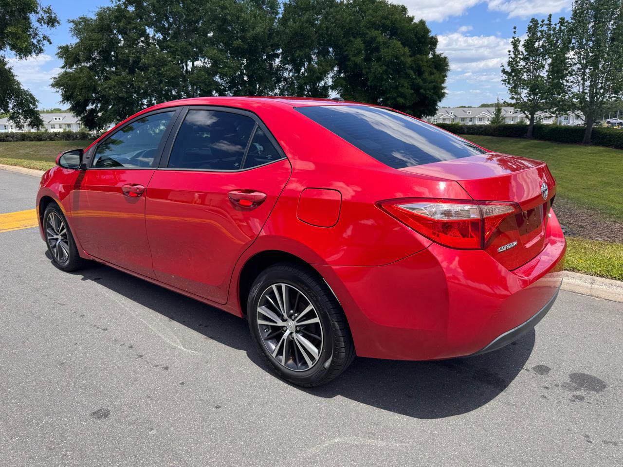 Used 2017 Toyota Corolla LE FWD image 13